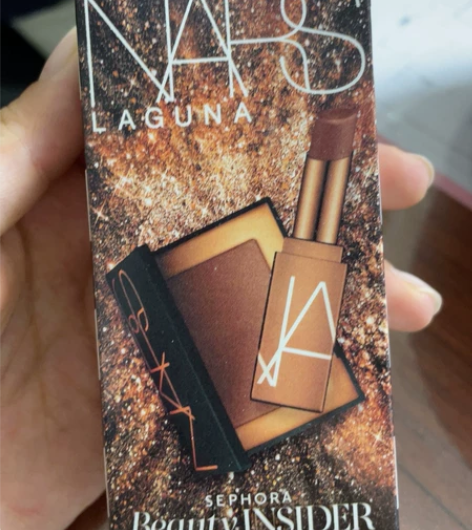 nars修容套盒，海淘凑单买的 感兴趣的话...