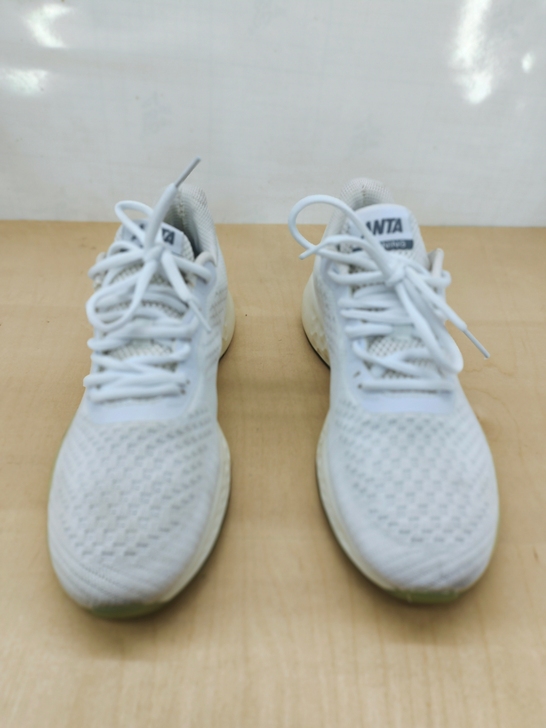 安踏41码 实拍无滤镜 收货如图