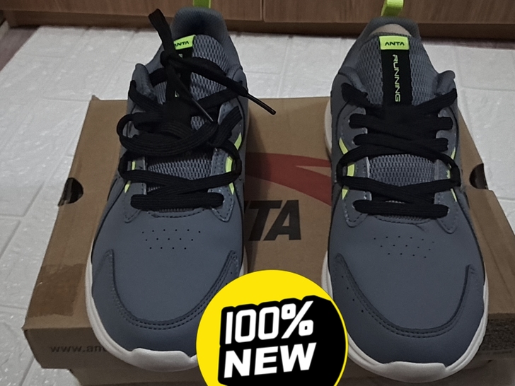 安踏!!!40码!!!!80米包邮!!!