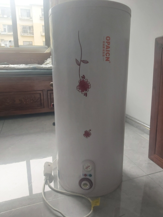 50升热水器   9成新