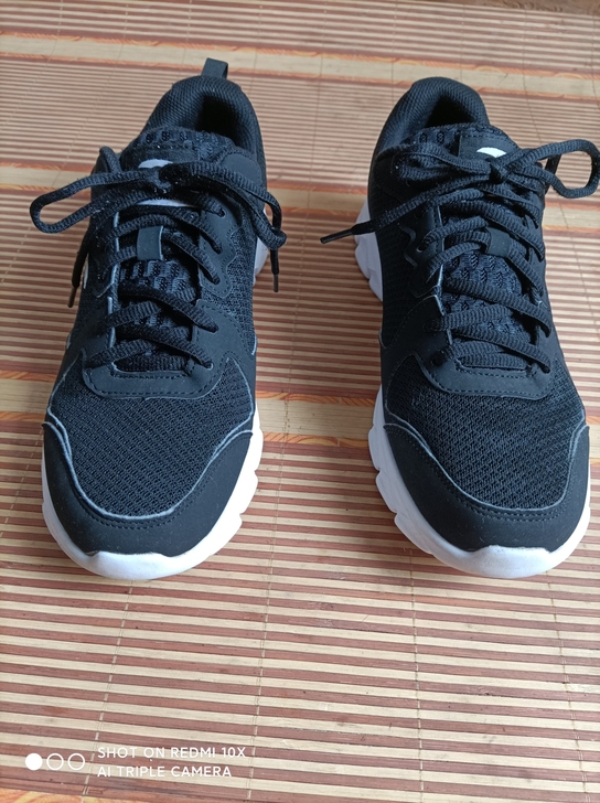 二手男安踏运动鞋40码   鞋子保证正品 ...