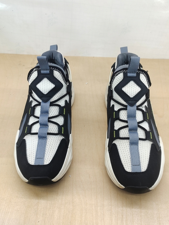 安踏41码  实拍无滤镜  收货如图