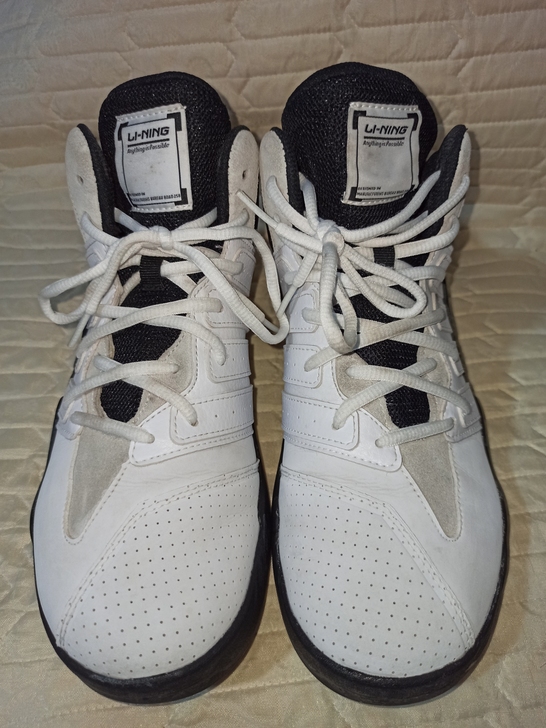 二手 42码男士正品李宁篮球鞋
