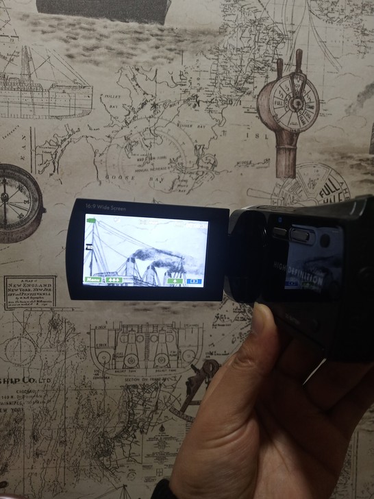 惠普V5560U 摄像机 九成新 功能正常...