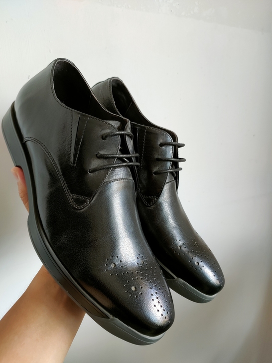 布洛克男士商务全真皮皮鞋