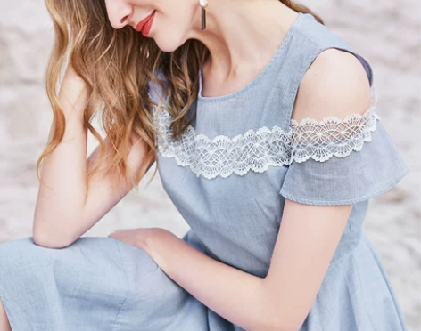 ?条纹连衣裙女 香影2019夏装新款时尚显...