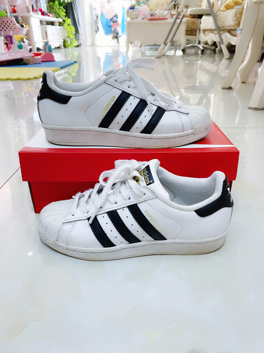 阿迪达斯 贝壳头 金标，女鞋，36.5码，...