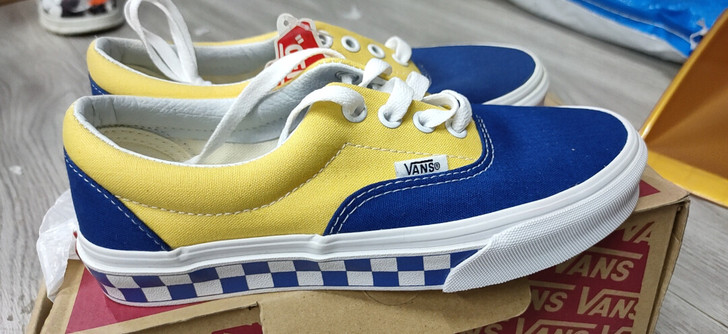 全新Vans黄蓝撞色帆布鞋，小码，35码就...