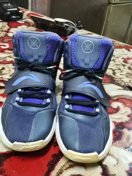 专柜正品42码韦德之道封锁篮球鞋，80包邮...