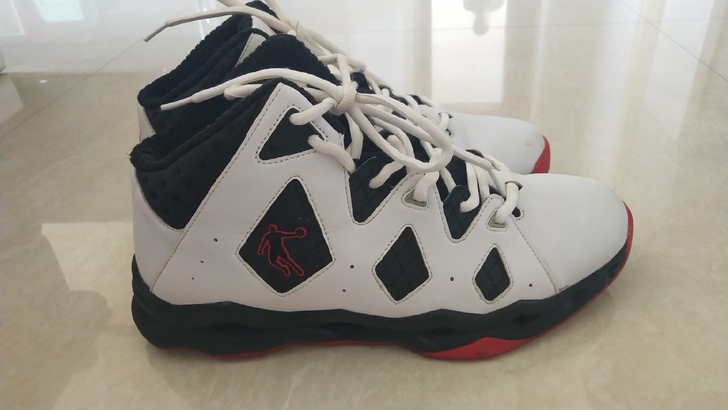 45码乔丹 轻微穿着痕迹