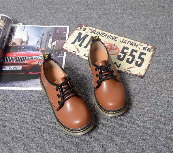 棕色圆头可爱皮鞋英伦