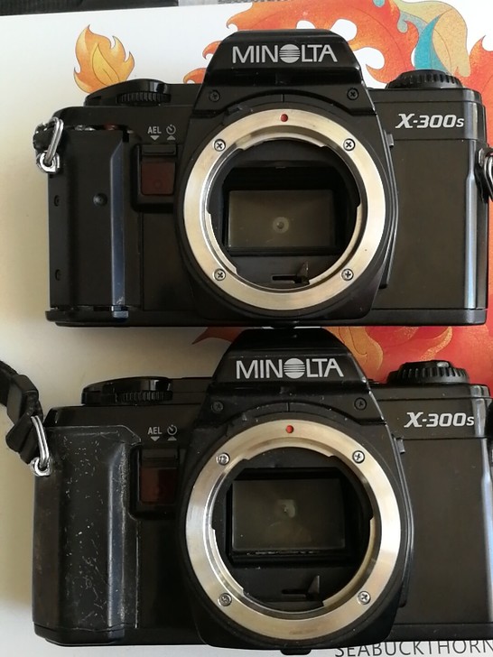 美能达X300s单反相机两台，X300升级...