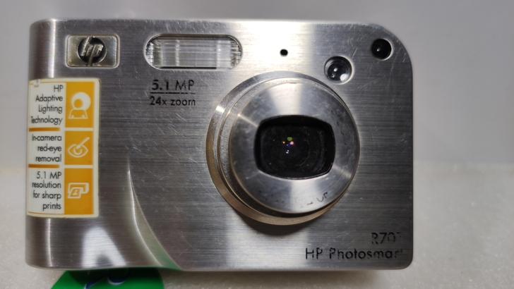 惠普R707数码相机，坏的，以前还可以开机...