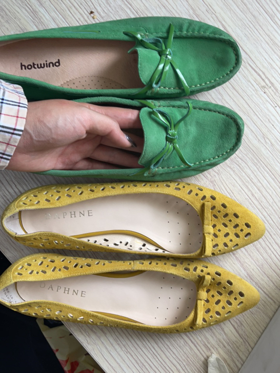 蝴蝶结热风豆豆鞋 磨砂皮尖头镂空真皮蝴蝶结...