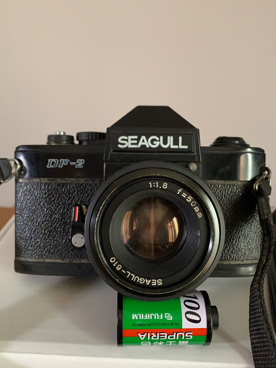 海鸥Df-2型135单反胶片相机，配原厂海...