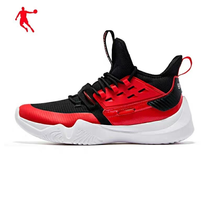 正版乔丹球鞋，全新出售，需要的带走哦