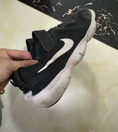 Nike 超轻跑鞋 赤足跑 脚长200cm...