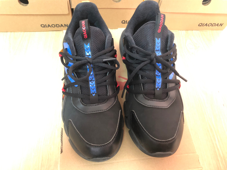 乔丹二棉39码、只穿一季