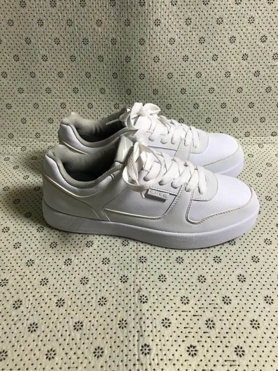 二手正品41码鸿星尔克轻质板鞋41码