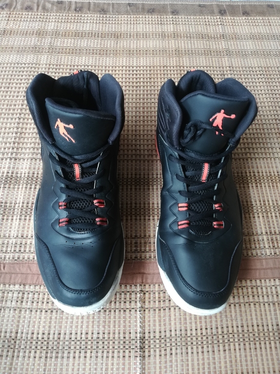 45码乔丹二手男鞋 鞋子保证正品 无开胶 ...