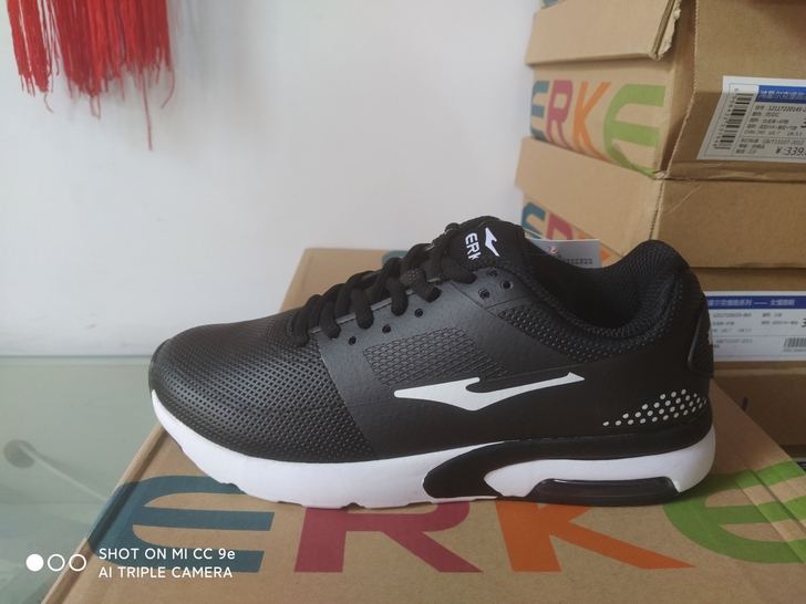 鸿星尔克正品，37码一双，全新 正品，实物...