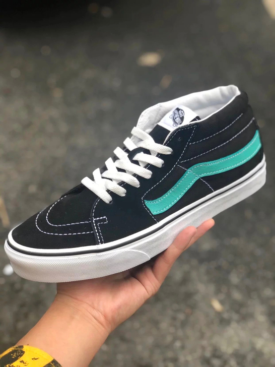 vans正品，全新，保真，就是没盒子，女鞋...