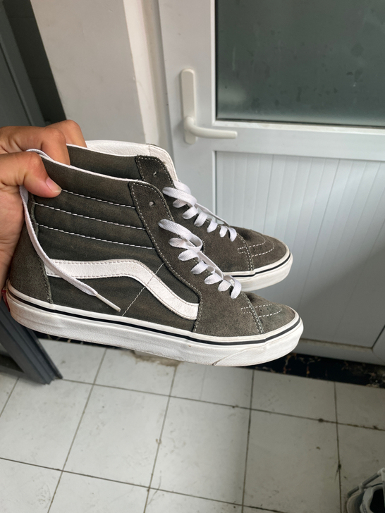 vans高帮帆布鞋，40.5码，适合41码...