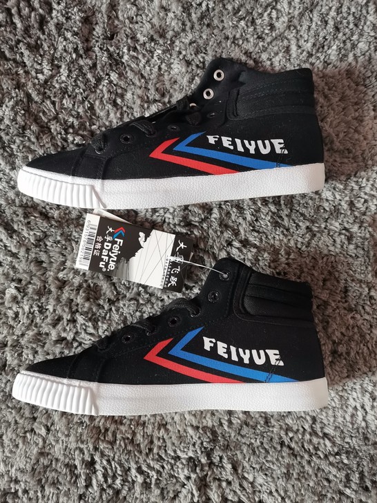 【全新】飞跃帆布鞋男女休闲鞋一号