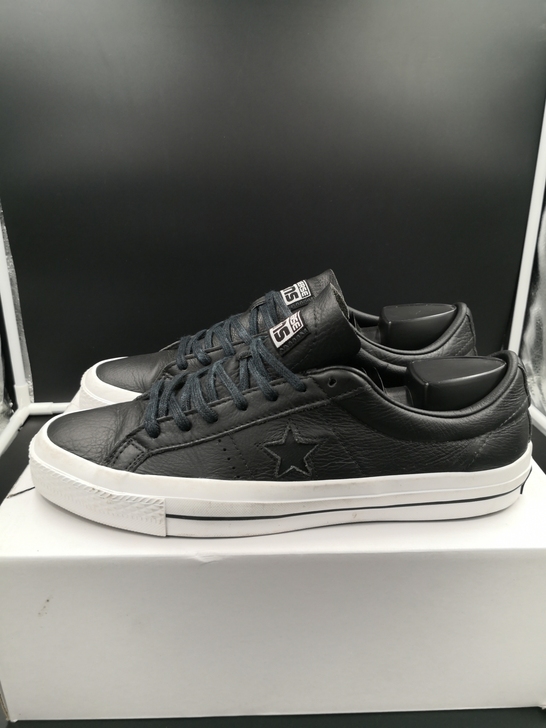 43码，匡威正品板鞋男全真皮，专柜正品支持...