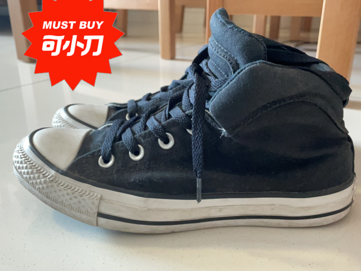 中帮黑色匡威