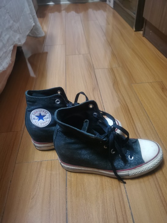 匡威高帮帆布鞋38码