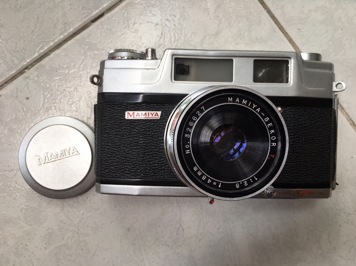 玛米亚 mamiya 旁轴相机。 红T48...