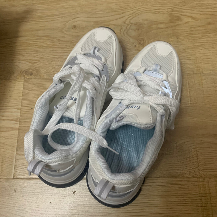 运动鞋37码