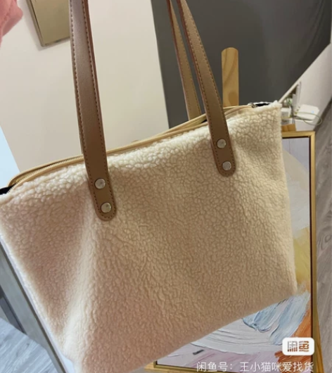 包包女新款秋冬ins羊羔毛少女时尚百搭简约...