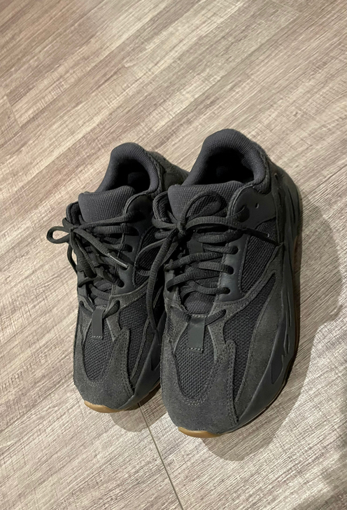 yeezy700 黑武士 38码 37脚 ...