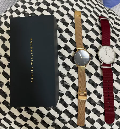 DW手表 黑盘流金表28mm， 拖朋友韩国...