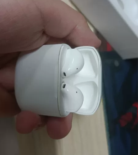 漫步者lollipods,右耳电池受损严重...