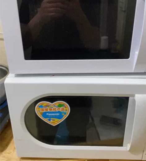 微波炉两个，一个是美的M1-L213B 2...