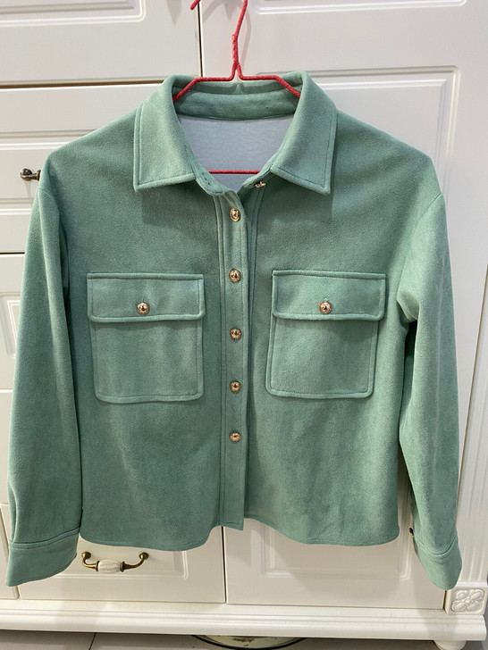 鹿皮绒小套装,苹果原相机拍摄,衣服太多了,...