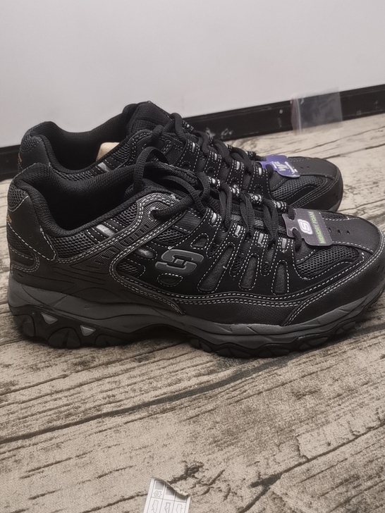 全新正品斯凯家的户外男鞋42.5码