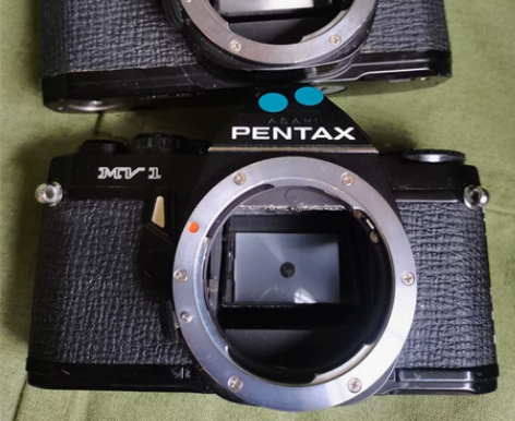 宾得MG，MV1配件机身，细节看图，两个相...