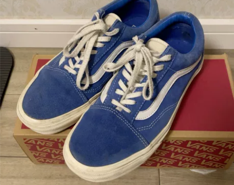 vans板鞋 蓝色 38码 要的可以刷干净...