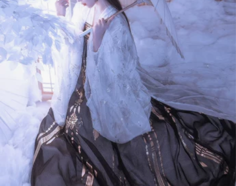 艺缕 民族装舞台装，仅试穿，不退不换一整套...