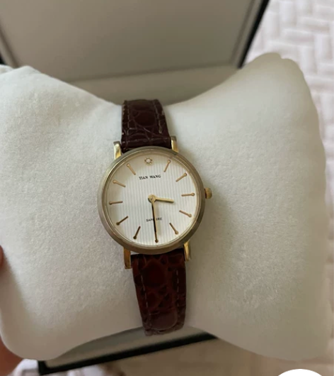 天王正品手表，第一个200出。第二个600...