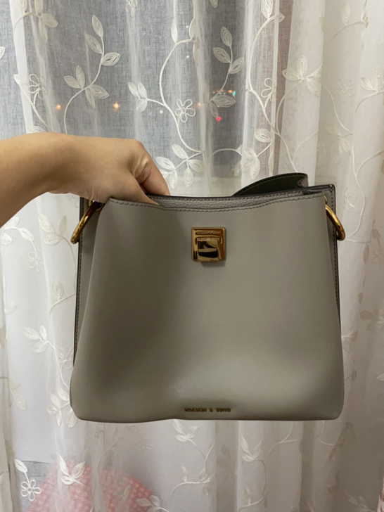 小ck线下店购入,大象灰水桶包,20年上海...