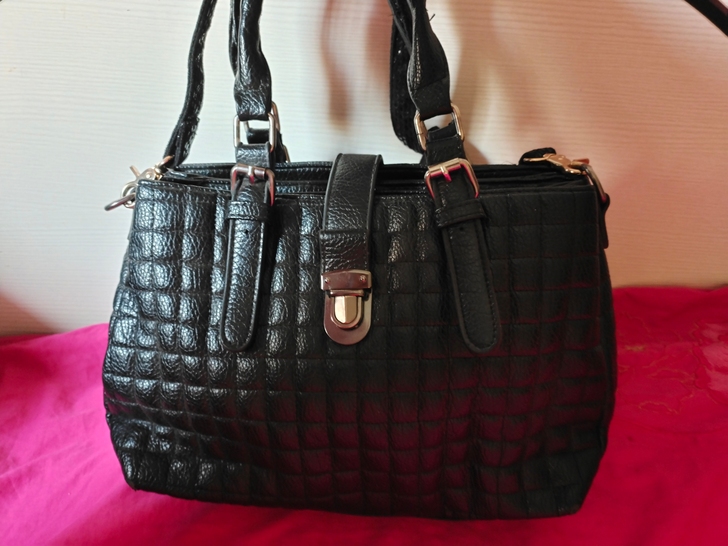 赠送手提单肩斜挎女包