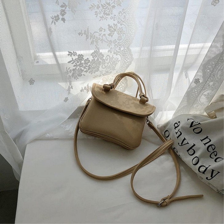 2020春夏季韩版ins风斜跨复古简约小方...