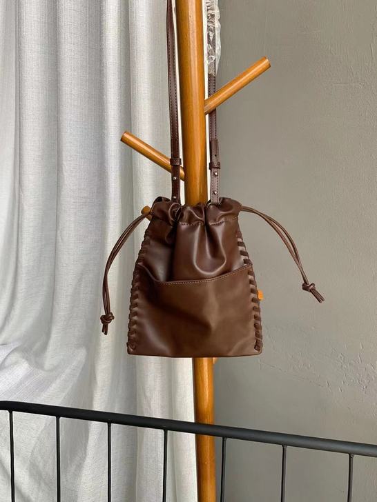 玲果家 日单mystic抽绳束口手提单肩斜...