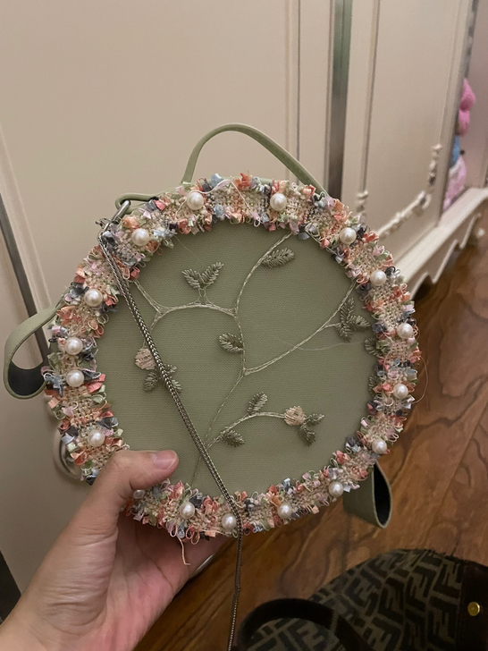 小圆包包，99新，没背出去