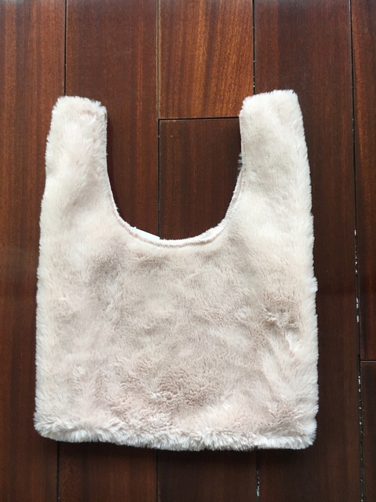 全新hooozen淡粉色超柔软仿皮草手提袋